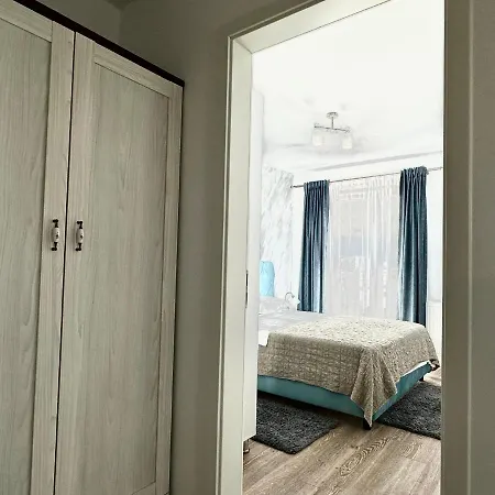 Apartment 4friendscoresibrasov Blue *