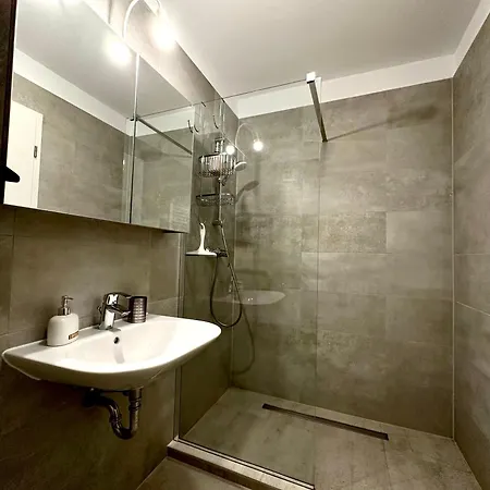 4friendscoresibrasov Blue Appartement *